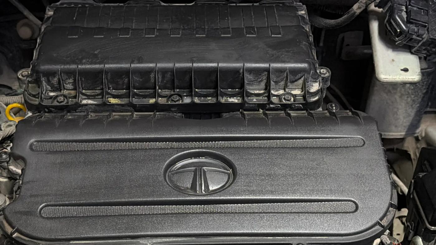 2022 Tata PUNCH PURE MT, Petrol, Manual, 71,989 km, Engine View