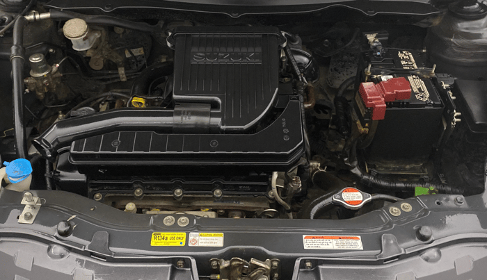 2014 Maruti Swift VXI, Petrol, Manual, 88,416 km, Engine View