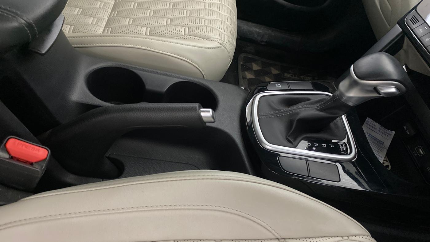 2019 KIA SELTOS HTX IVT 1.5 PETROL, Petrol, Automatic, 38,552 km, Gear Lever