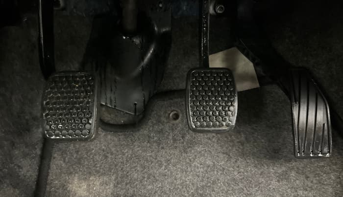 2017 Maruti Alto 800 LXI, Petrol, Manual, 26,338 km, Pedals