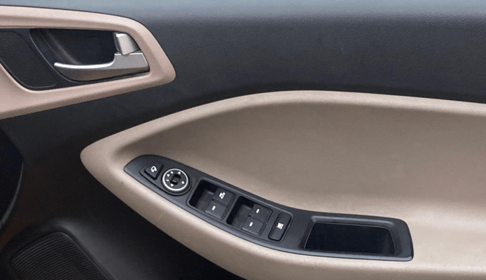 2019 Hyundai Elite i20 ASTA (O) CVT, Petrol, Automatic, 47,900 km, Driver Side Door Panels Control