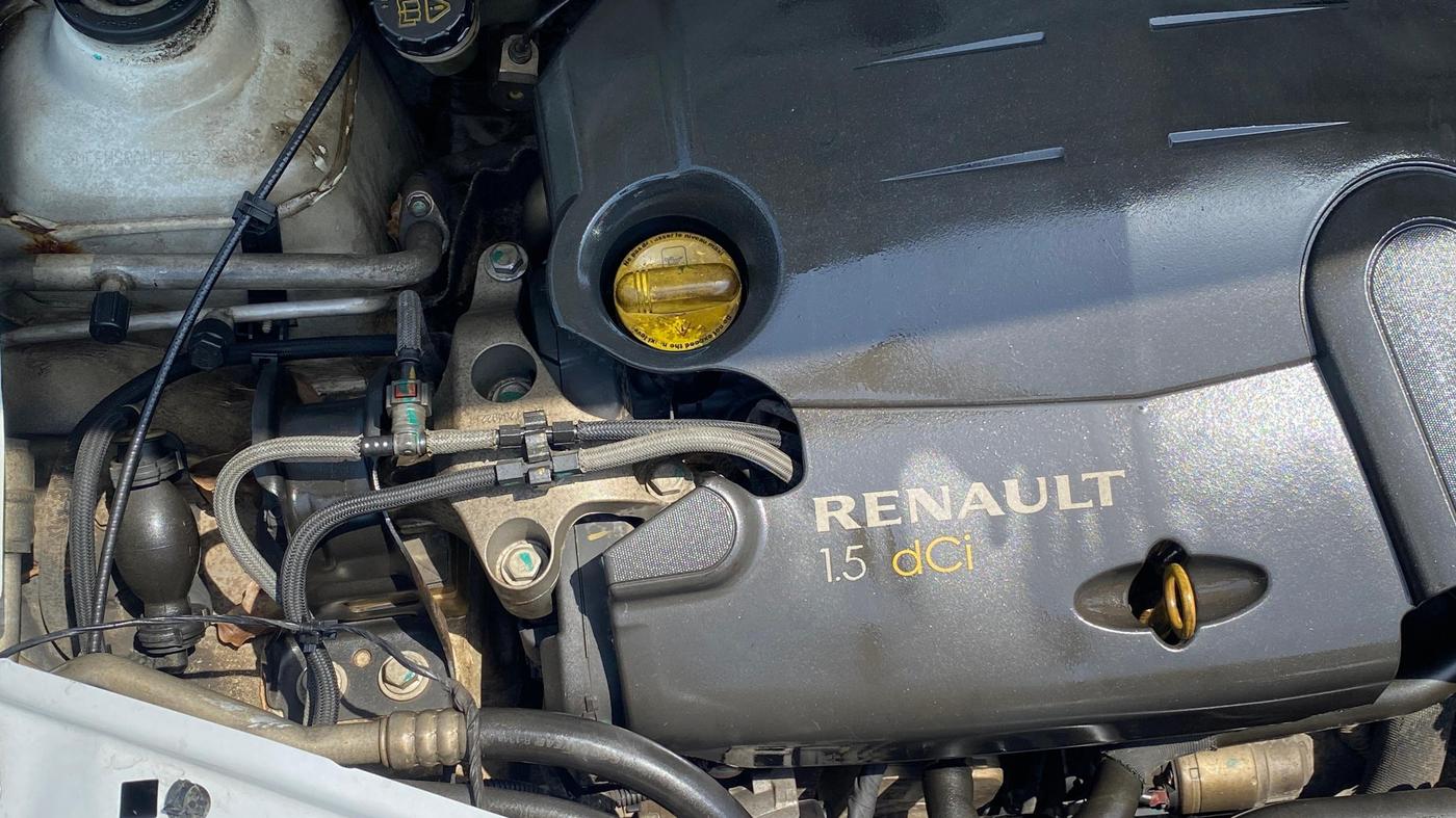 2014 Renault Duster 85 PS RXL DIESEL, Diesel, Manual, 1,36,899 km, Engine View - Right