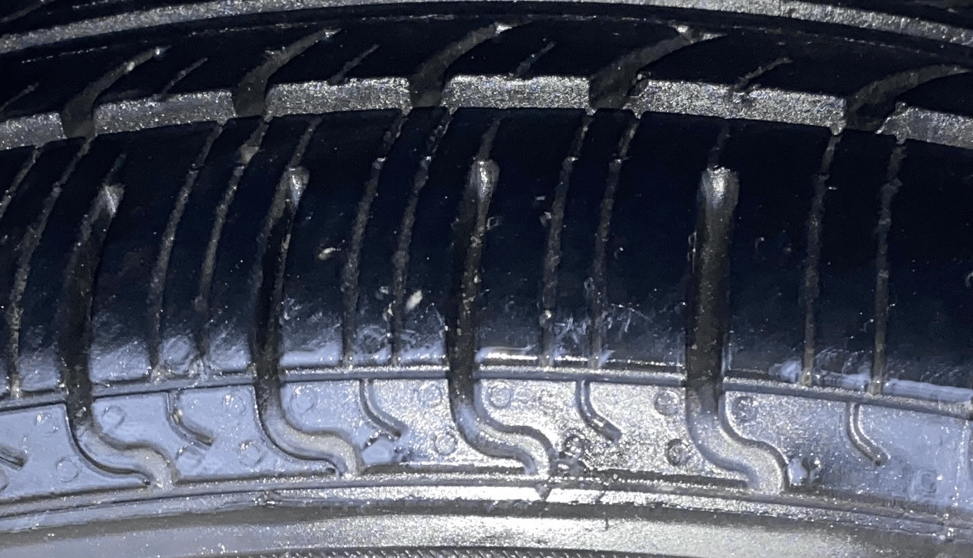 2016 Maruti Ciaz ZXI AT, Petrol, Automatic, 43,874 km, Right Rear Tyre Tread