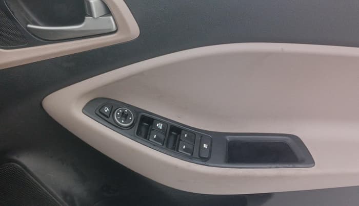 2018 Hyundai Elite i20 SPORTZ 1.2, Petrol, Manual, 98,911 km, Driver Side Door Panels Control