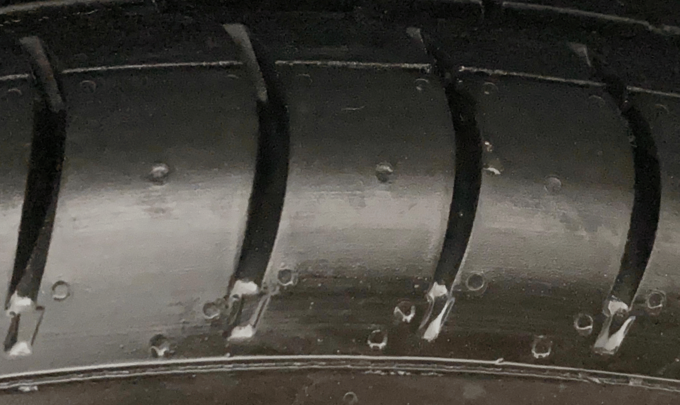 2015 Maruti Swift VDI, Diesel, Manual, 1,27,183 km, Right Front Tyre Tread