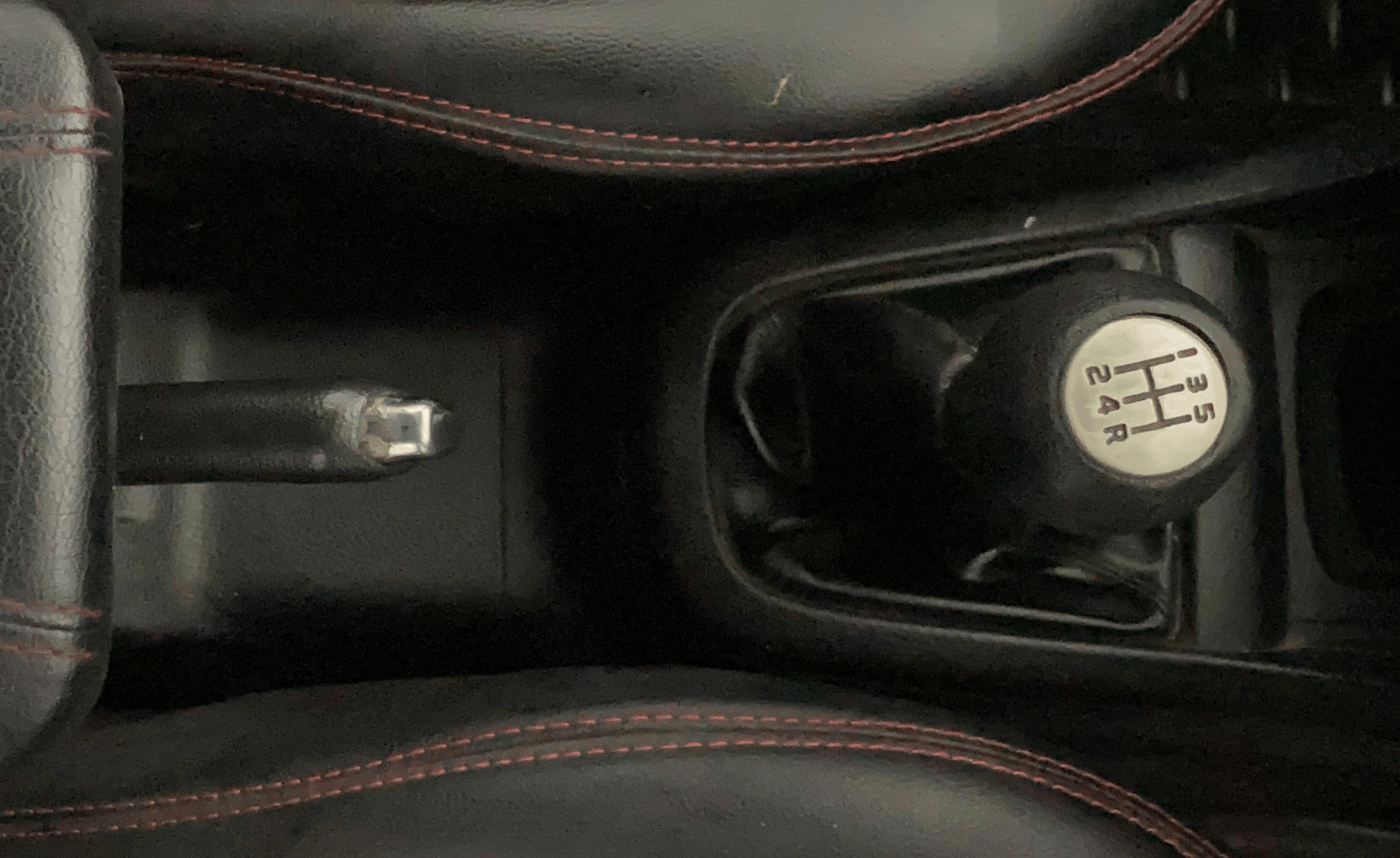 2015 Maruti Swift VDI, Diesel, Manual, 1,27,183 km, Gear Lever