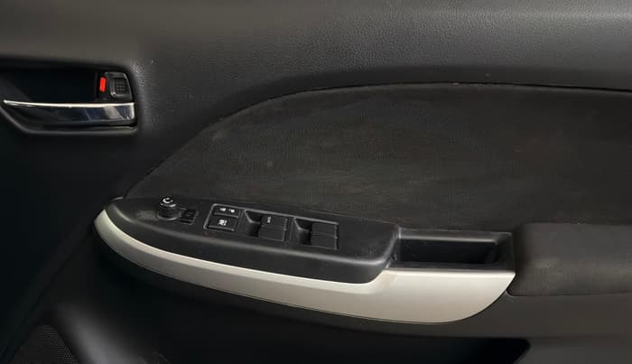 2016 Maruti Baleno DELTA PETROL 1.2, Petrol, Manual, 67,702 km, Driver Side Door Panels Control