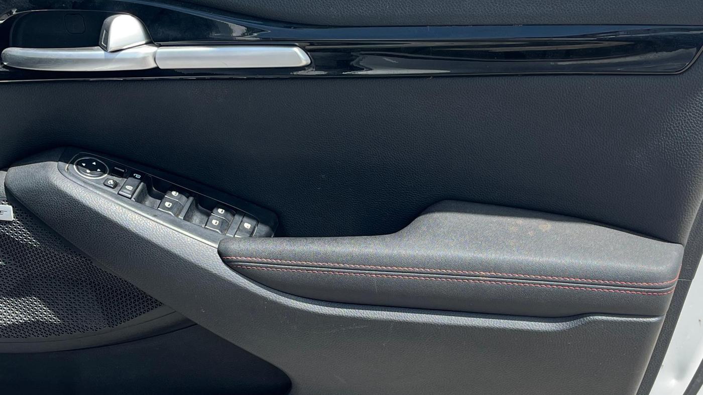 2022 KIA SELTOS GTX PLUS 1.5 DIESEL AT, Diesel, Automatic, 72,808 km, Driver Side Door Panels Control