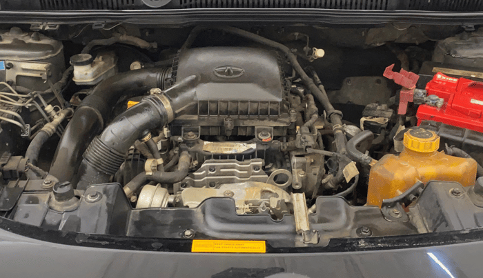 2022 Tata NEXON XM SUNROOF PETROL, Petrol, Manual, 1,15,552 km, Engine View