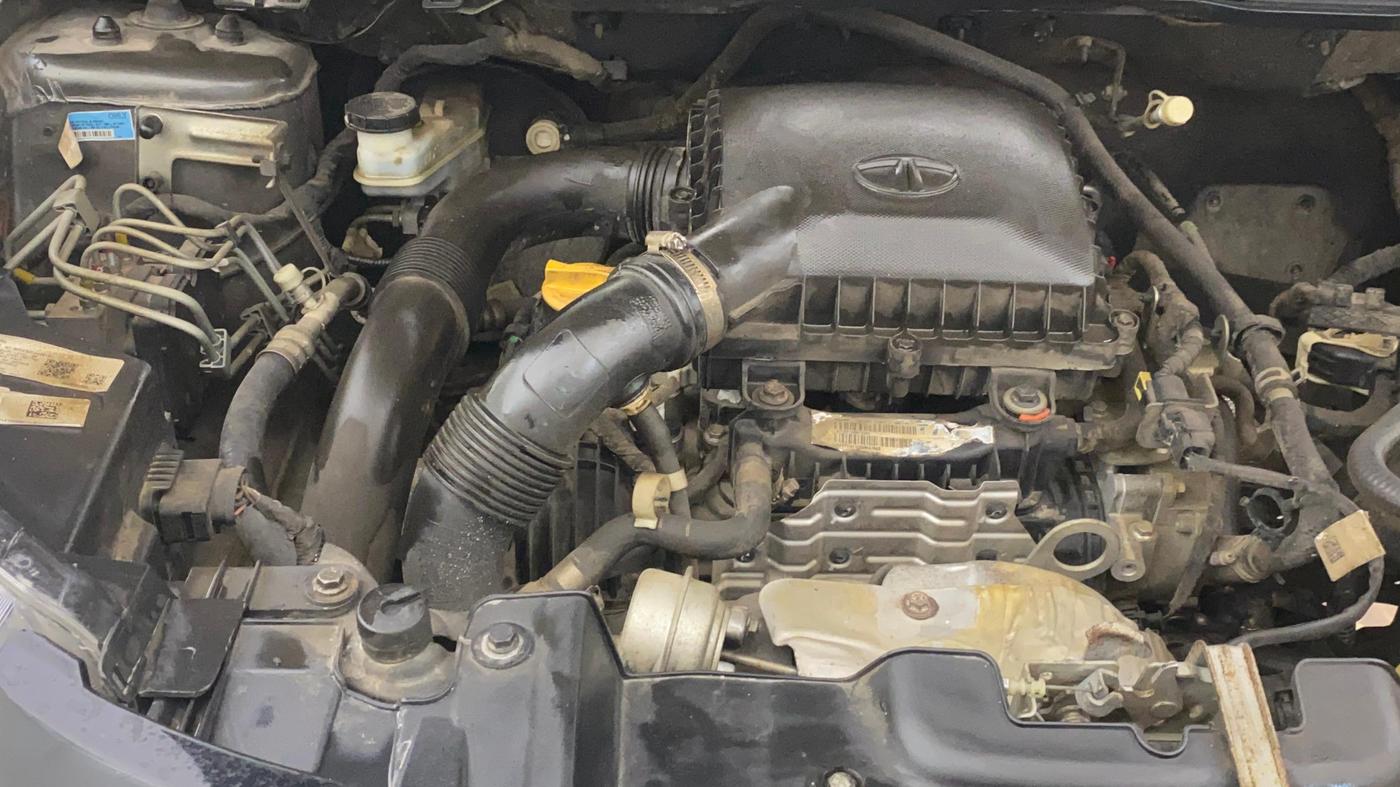 2022 Tata NEXON XM SUNROOF PETROL, Petrol, Manual, 1,15,607 km, Engine View - Right