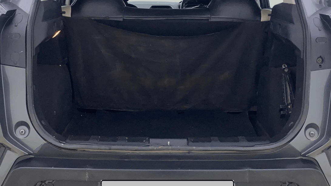 2022 Tata NEXON XM SUNROOF PETROL, Petrol, Manual, 1,15,607 km, Boot Inside