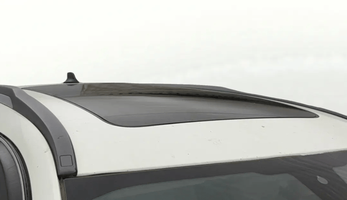 2021 Tata Safari XZA PLUS 6S, Diesel, Automatic, 82,863 km, Moonroof/ Sunroof