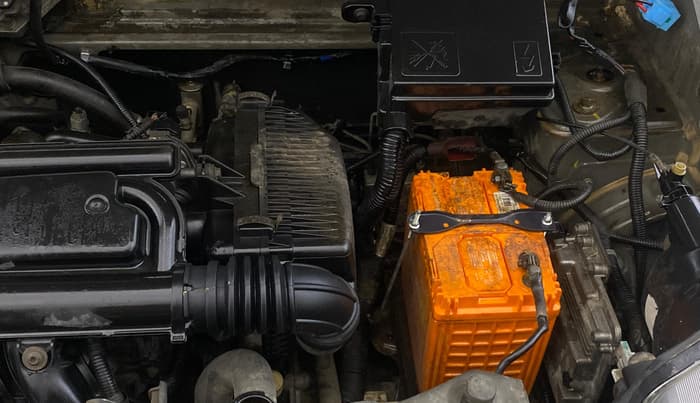 2019 Renault Kwid RXT 1.0 AMT (O), Petrol, Automatic, 61,863 km, Engine View - Left