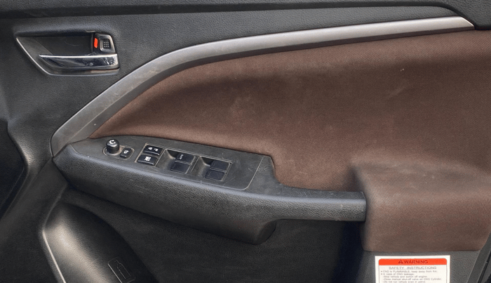 2023 Maruti BREZZA ZXI S-CNG, CNG, Manual, 65,127 km, Driver Side Door Panels Control