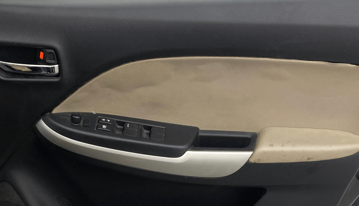 2016 Maruti Baleno DELTA PETROL 1.2, Petrol, Manual, 40,612 km, Driver Side Door Panels Control