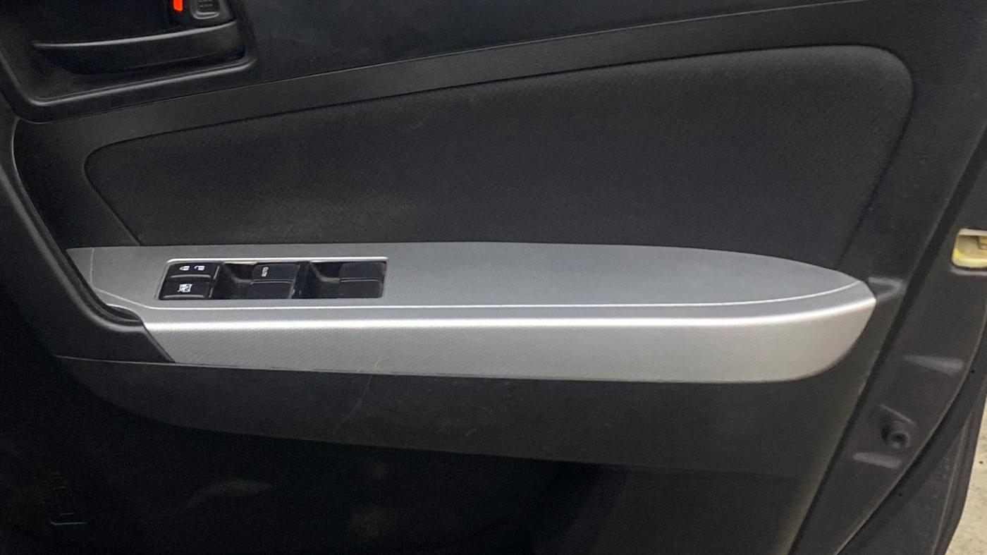 2021 Maruti Vitara Brezza VXI, Petrol, Manual, 62,439 km, Driver Side Door Panels Control