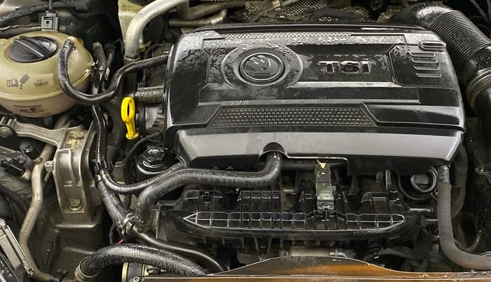 2018 Skoda Superb L&K 1.8 TSI AT, Petrol, Automatic, 70,255 km, Engine View - Right