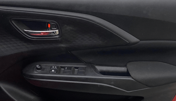 2025 Maruti Swift VXi, Petrol, Manual, 1,444 km, Driver Side Door Panels Control