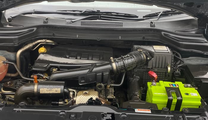 2020 Mahindra XUV300 W8 1.2 PETROL, Petrol, Manual, 80,760 km, Engine View