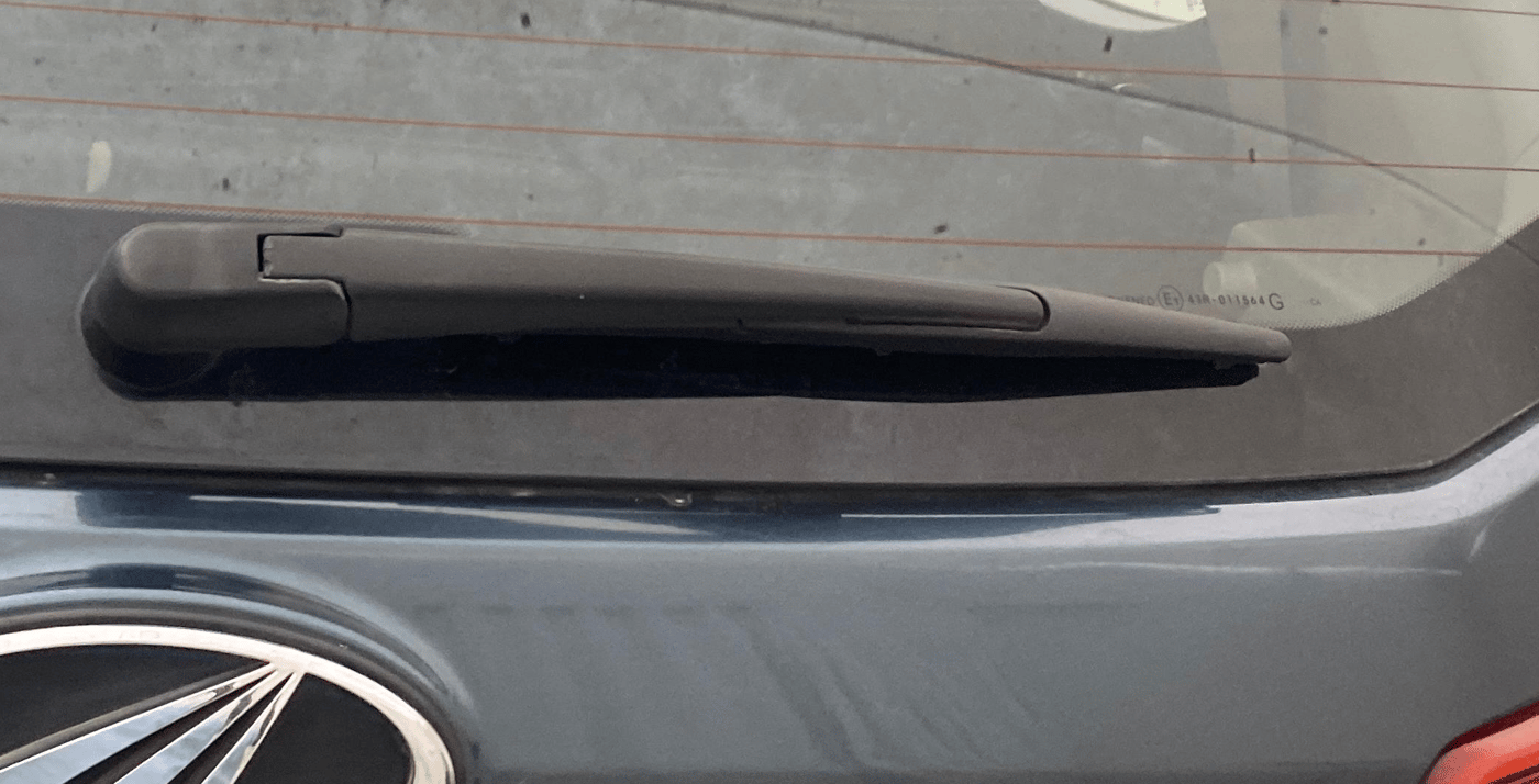 2020 Mahindra XUV300 W8 1.2 PETROL, Petrol, Manual, 80,760 km, Rear Wiper