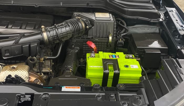 2020 Mahindra XUV300 W8 1.2 PETROL, Petrol, Manual, 80,760 km, Engine View - Left