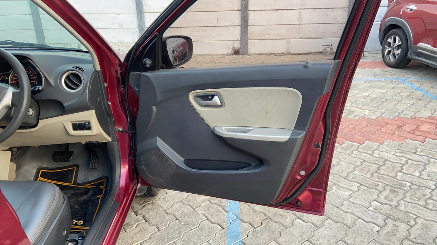 2017 Maruti Alto K10 VXI (O) AMT, Petrol, Automatic, 81,796 km, Driver Side Door Panels Control