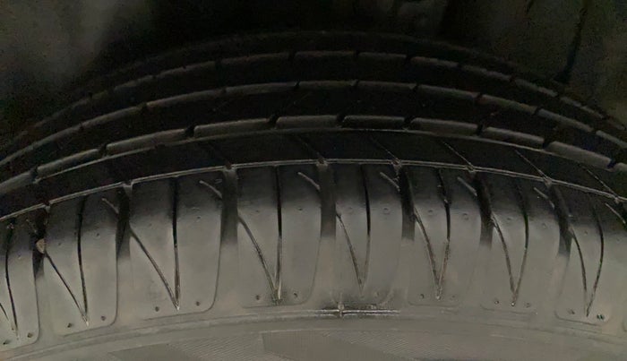 2020 Maruti Vitara Brezza ZXI PLUS, Petrol, Manual, 4,883 km, Left Rear Tyre Tread