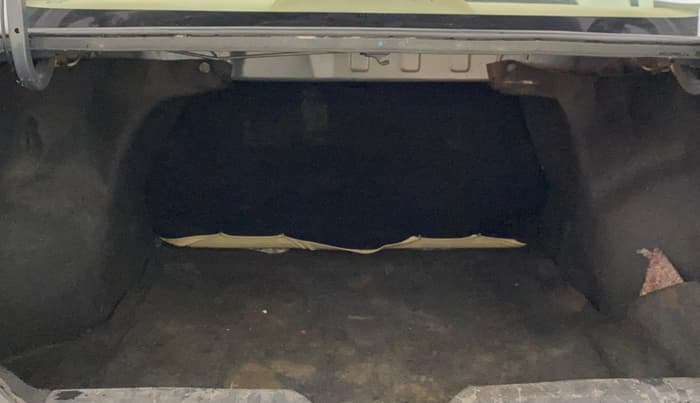 2018 Maruti Ciaz DELTA DIESEL 1.3, Diesel, Manual, 98,833 km, Boot Inside
