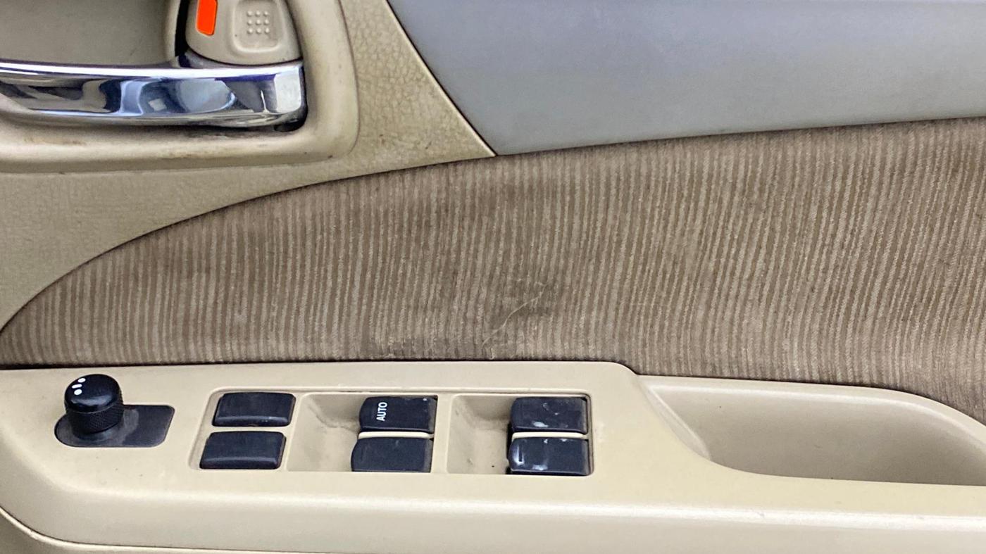 2014 Maruti Ertiga ZXI, Petrol, Manual, 1,09,924 km, Driver Side Door Panels Control