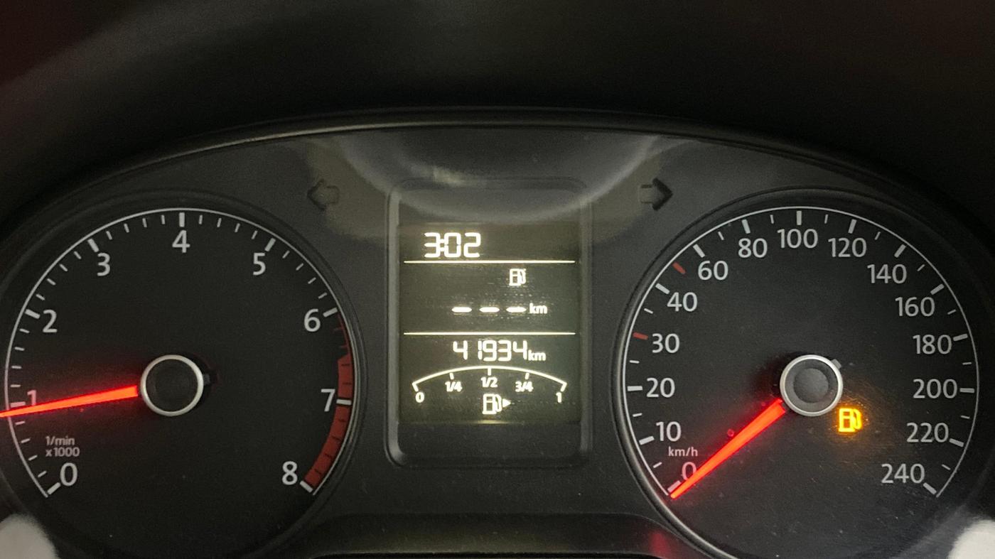 2016 Volkswagen Ameo HIGHLINE1.2L, Petrol, Manual, 42,037 km, Odometer Image