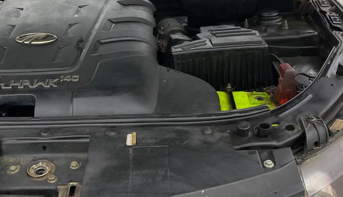 2016 Mahindra XUV500 W10 AT, Diesel, Automatic, 1,26,904 km, Engine View - Left