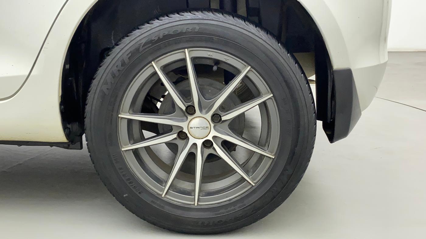 2016 Maruti Swift VDI ABS, Diesel, Manual, 98,978 km, Left Rear Wheel