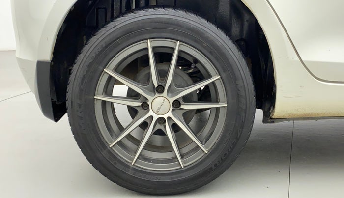 2016 Maruti Swift VDI ABS, Diesel, Manual, 98,978 km, Right Rear Wheel