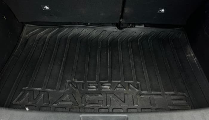 2022 Nissan MAGNITE XV MT, Petrol, Manual, 54,034 km, Boot Inside