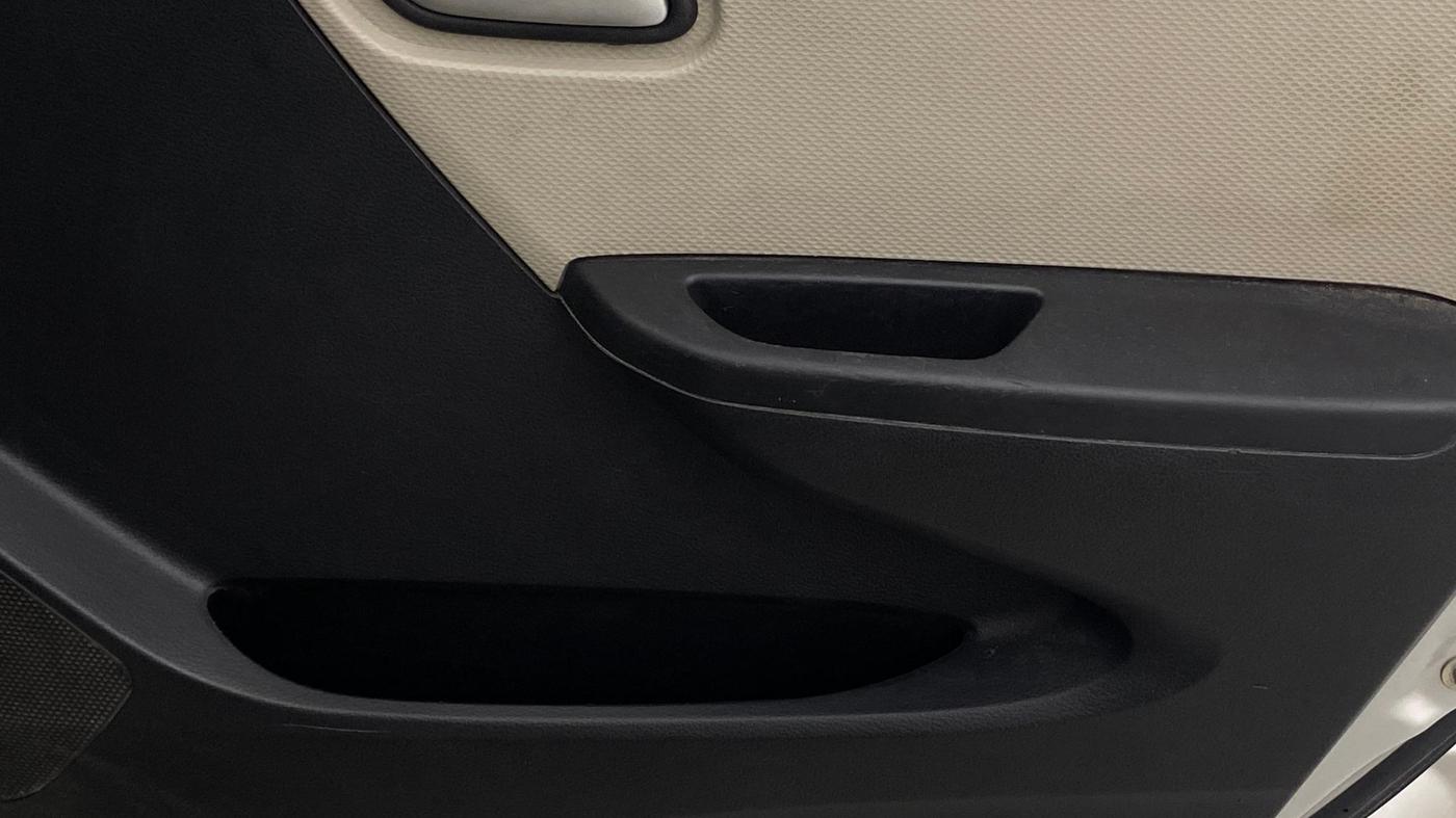2021 Maruti Alto VXI PLUS, Petrol, Manual, 30,201 km, Driver Side Door Panels Control