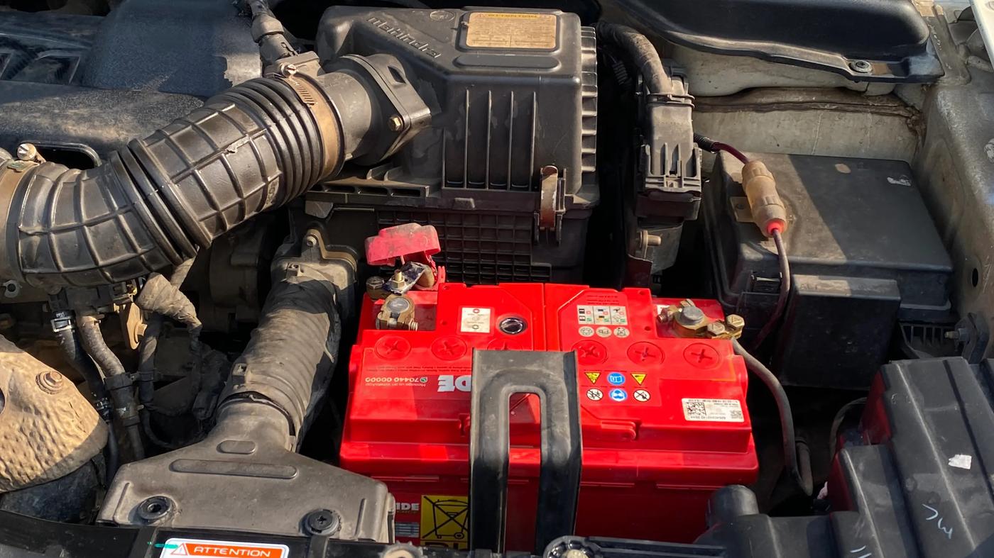 2021 Mahindra XUV300 W8 (O) 1.5 DIESEL, Diesel, Manual, 80,893 km, Engine View - Left