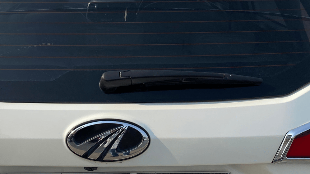 2021 Mahindra XUV300 W8 (O) 1.5 DIESEL, Diesel, Manual, 80,893 km, Rear Wiper
