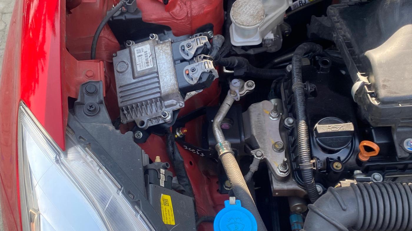 2023 Maruti Swift ZXI CNG, CNG, Manual, 28,512 km, Engine View - Right