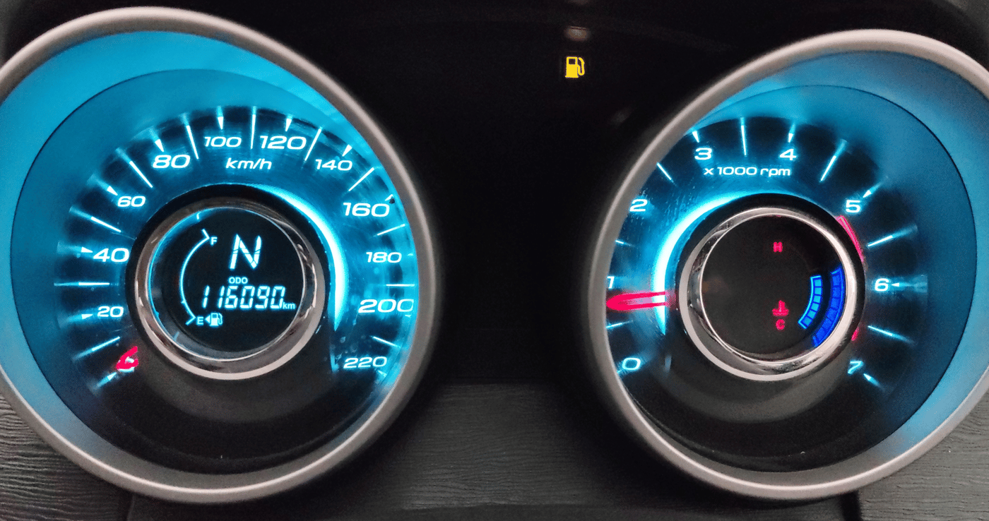 2016 Mahindra XUV500 W10, Diesel, Manual, 1,15,976 km, Odometer Image