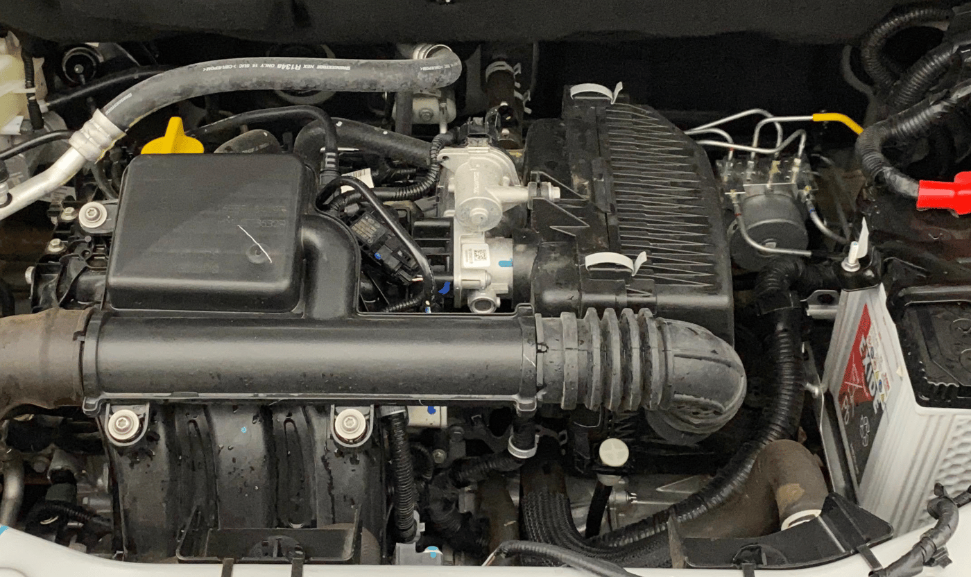 2025 Nissan MAGNITE N-Connecta B4D 1.0 Petrol MT, Petrol, Manual, 2,122 km, Engine View