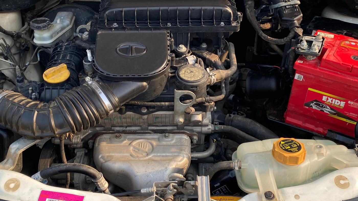 2018 Tata Tiago XZ PETROL, Petrol, Manual, 32,855 km, Engine View