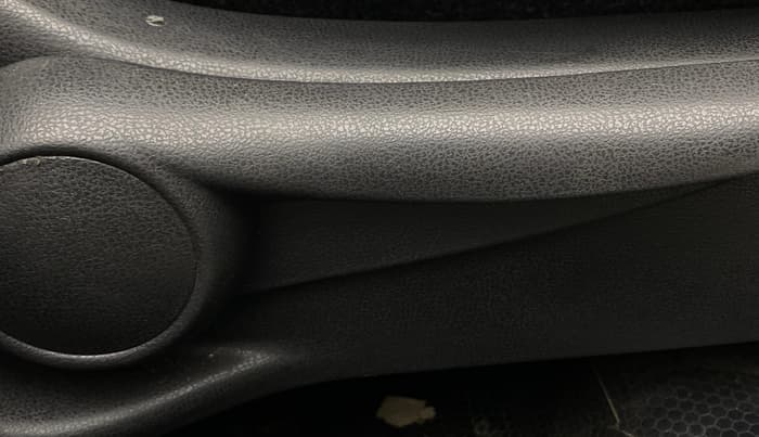 2017 Nissan Sunny XV DIESEL, Diesel, Manual, 1,18,427 km, Driver Side Adjustment Panel