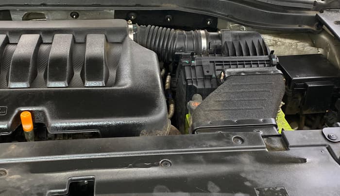 2021 Mahindra XUV700 AX 7 LUXURY P AT 7 STR, Petrol, Automatic, 47,374 km, Engine View - Left
