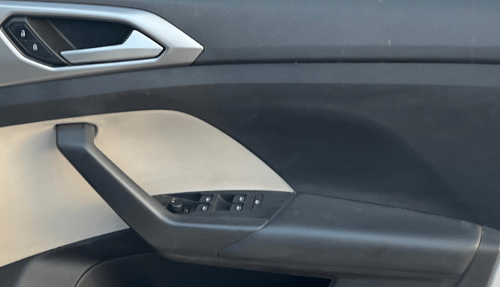 2021 Volkswagen TAIGUN GT PLUS 1.5 TSI DSG, Petrol, Automatic, 1,13,275 km, Driver Side Door Panels Control