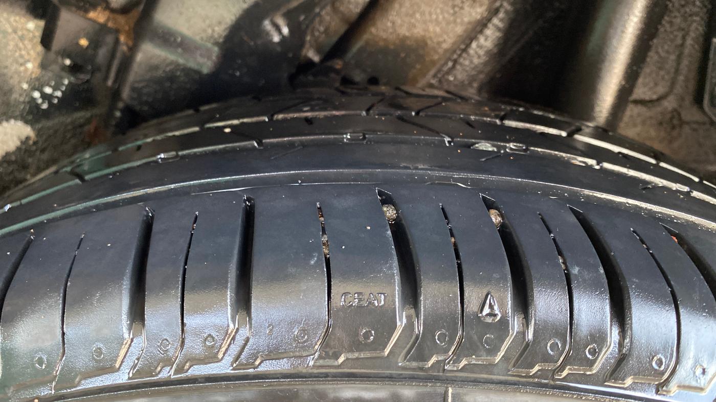 2023 Hyundai VENUE SX (O) MT 1.0 Turbo, Petrol, Manual, 12,162 km, Left Rear Tyre Tread