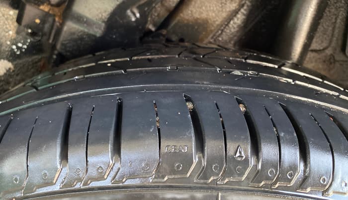 2023 Hyundai VENUE SX (O) MT 1.0 Turbo, Petrol, Manual, 12,162 km, Left Rear Tyre Tread
