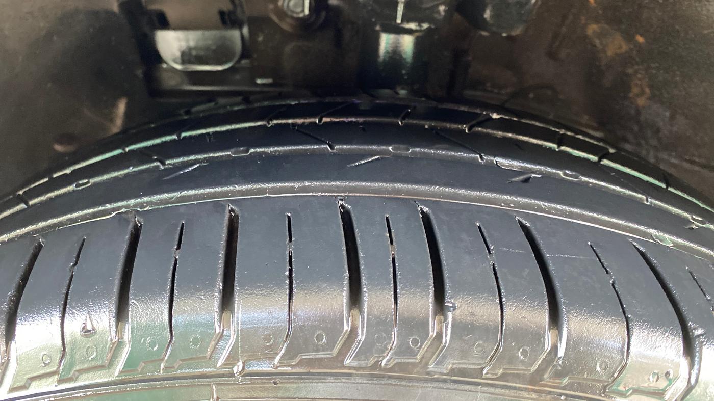 2023 Hyundai VENUE SX (O) MT 1.0 Turbo, Petrol, Manual, 12,162 km, Left Front Tyre Tread