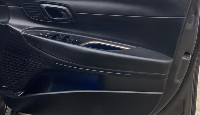2021 Hyundai NEW I20 ASTA 1.0 GDI TURBO DCT, Petrol, Automatic, 39,424 km, Driver Side Door Panels Control