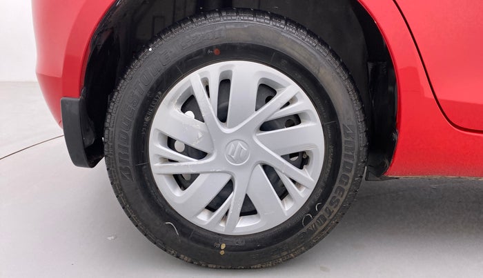 2017 Maruti Swift VXI OPT, Petrol, Manual, 38,950 km, Right Rear Wheel