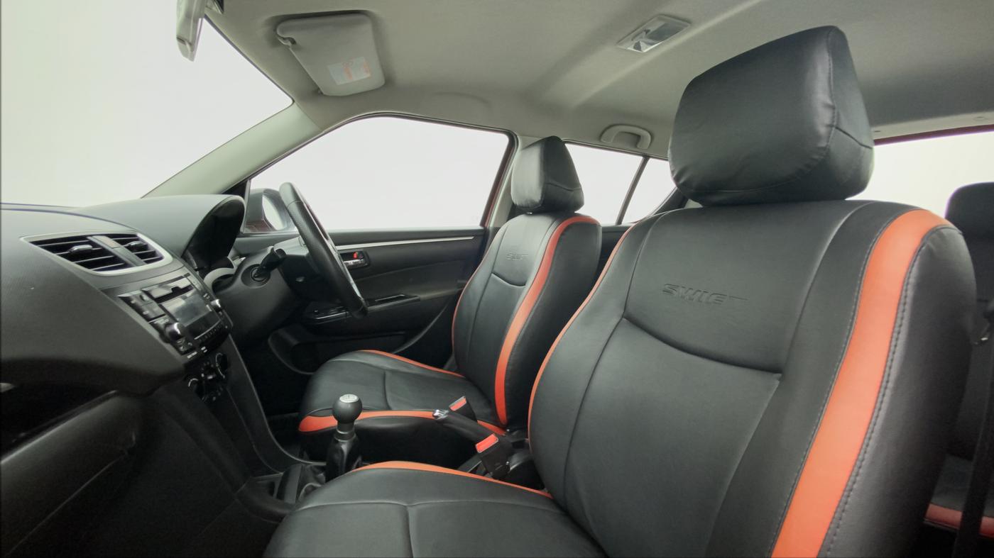 2017 Maruti Swift VXI OPT, Petrol, Manual, 38,950 km, Right Side Front Door Cabin